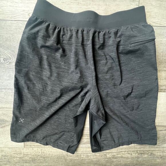Lululemon Mens Active Performance Stretchy Shorts Zipper Pockets Training Gym - Picture 4 of 13